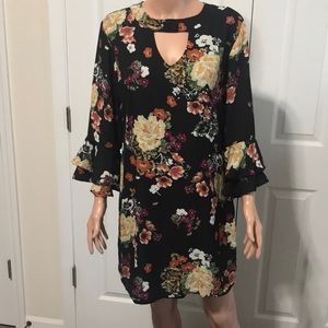 Floral 3/4 sleeve dress